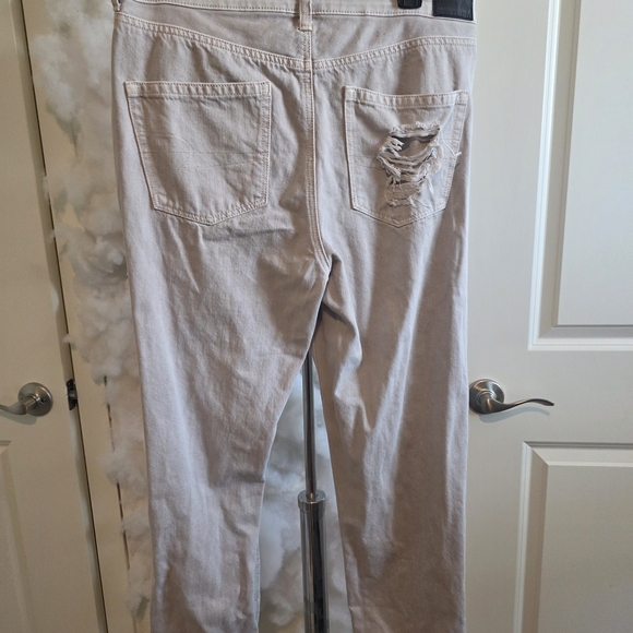 Distressed Beige Jeans - Picture 2 of 10